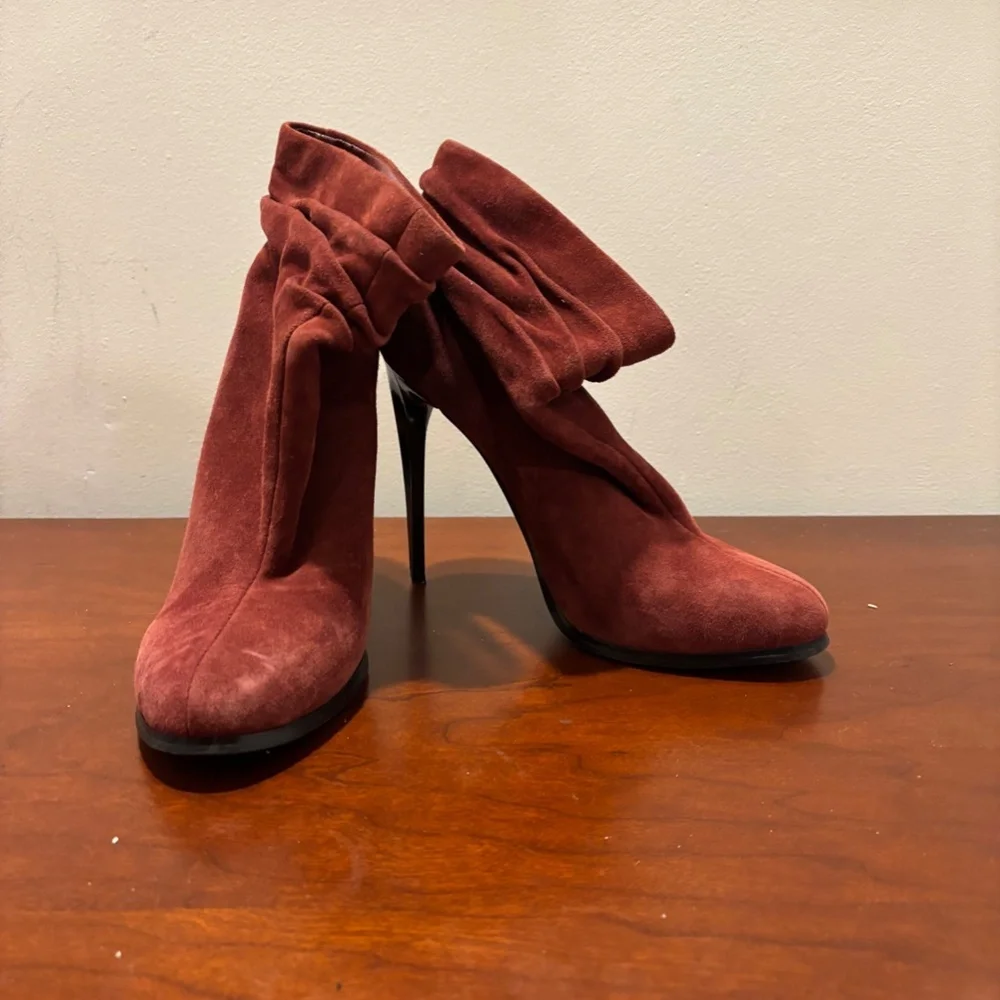Aldo Women's Pull On Suede Scrunched Stiletto Ankle Booties Burgundy Size 8